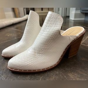 Chinese laundry mules. Size 10